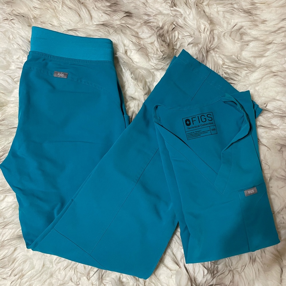 XXS FIGS SCRUBS SET